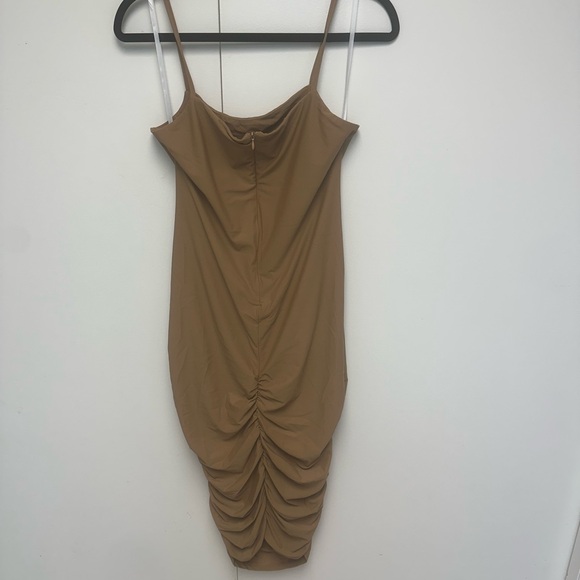 Superdown Yvonna Tan Midi Dress - Picture 4 of 5